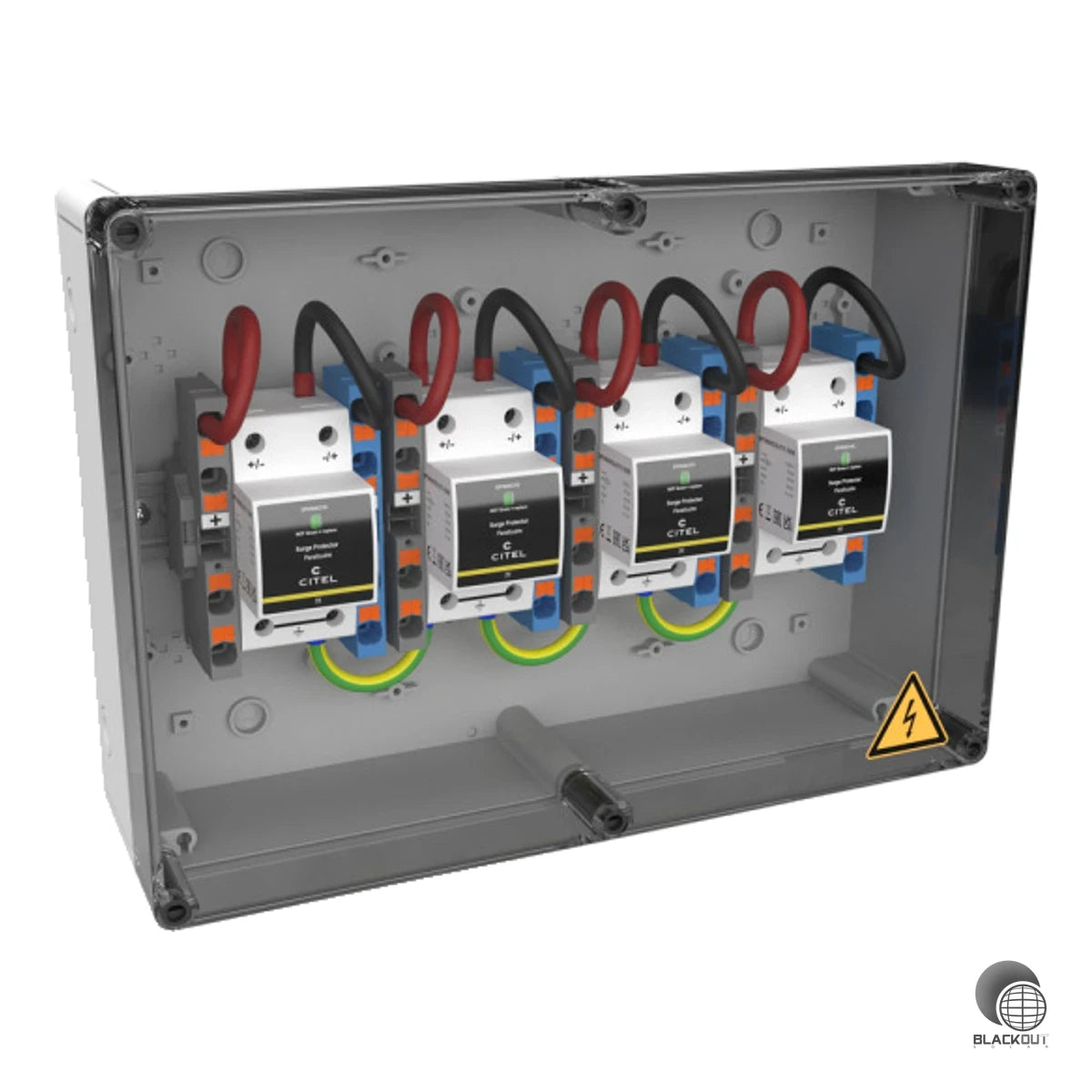 Kompakter Generatoranschlusskasten der XS-Serie mit integriertem PV-Kombiableiter Typ 2+3 und patentierter CTC-Technology. Ausgelegt für 4 MPP-Tracker mit je 2 Strings bei max. 1000 VDC, IP65-geschützt.