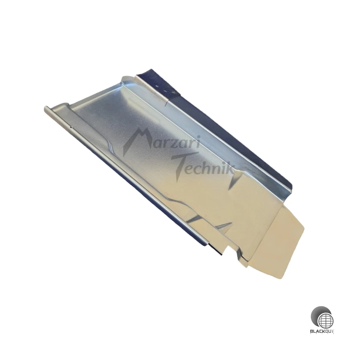 Passgenauer Dachdurchlass für gängige Dachziegel-Typen — ermöglicht eine saubere und sichere Montage von Solaranlagen auf Metalldächern.