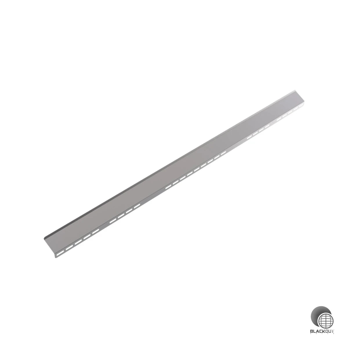 Das Aerocompact Windleitblech für das Compactflat SN 2 System lenkt Windlasten gezielt um und schützt so großflächige PV-Module auf Flachdächern zuverlässig bei 5° Neigung und einer Modullänge von 2401–2500 mm.