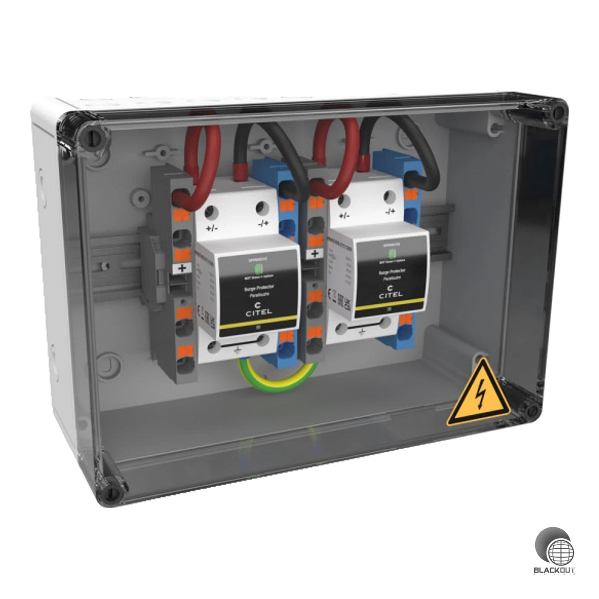 Kompakter Generatoranschlusskasten der XS-Serie mit integriertem PV-Kombiableiter Typ 2+3 und patentierter CTC-Technologie für PV-Anlagen bis 1000 VDC. Ausgelegt für 2 MPP-Tracker mit je 2 Strings, IP65-Schutz und werkzeugfreiem Anschluss über Federkraftklemmen.